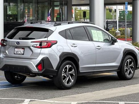 Certified 2025 Subaru Crosstrek 2.5i Premium AWD/4WD image 4
