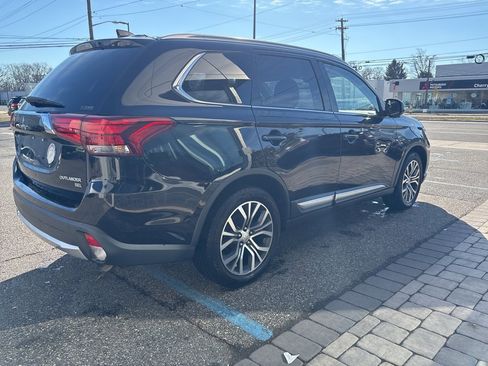 Used 2017 Mitsubishi Outlander SEL image 15