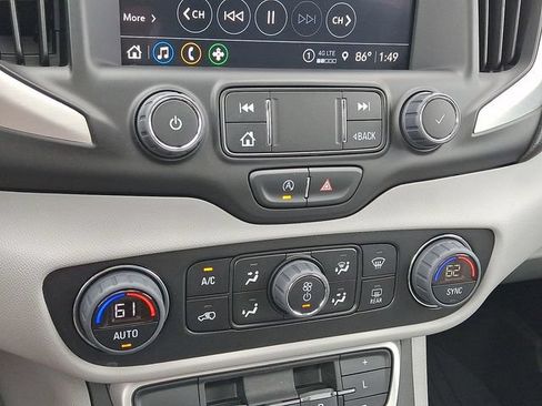 Certified 2023 GMC Terrain SLT w/ Tech Package AWD/4WD image 17