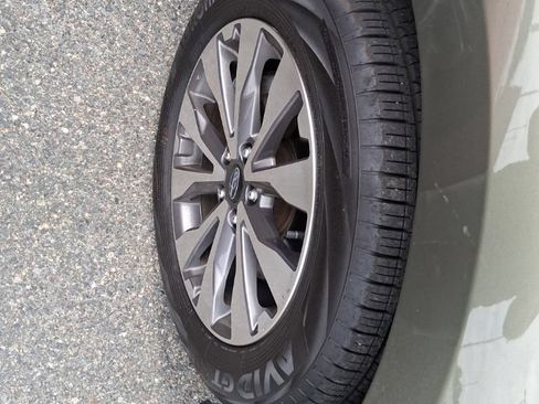 Used 2019 Subaru Outback 3.6R Touring AWD/4WD image 4