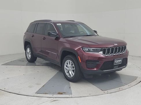 New 2025 Jeep Grand Cherokee Laredo X image 3