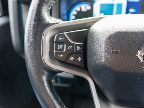 Used 2022 Ford Bronco Black Diamond image 18