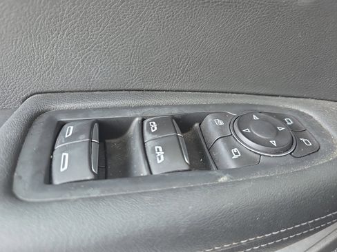 Used 2023 Cadillac XT6 Premium Luxury FWD image 19