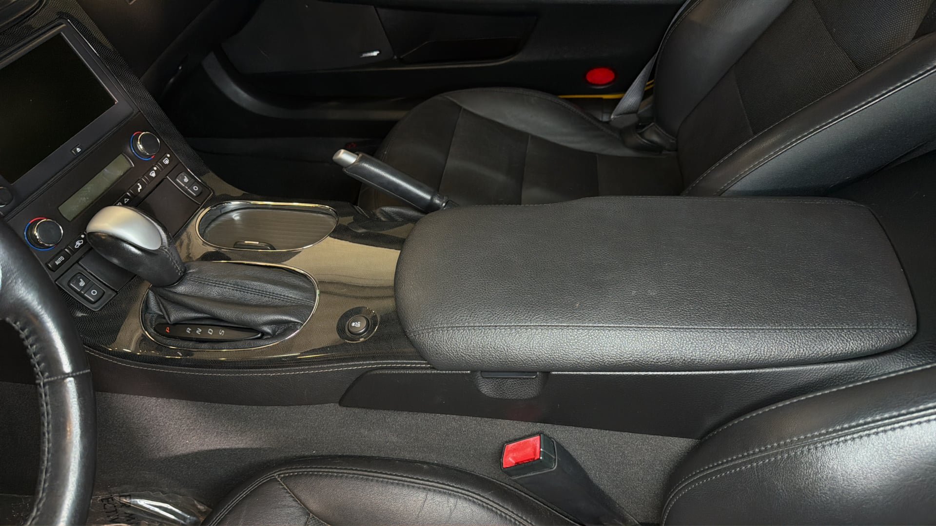 Used 2013 Chevrolet Corvette Coupe w/ 3LT Preferred Equipment Group RWD image 26