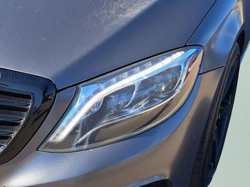 Used 2017 Mercedes-Benz S 550 Sedan image 9