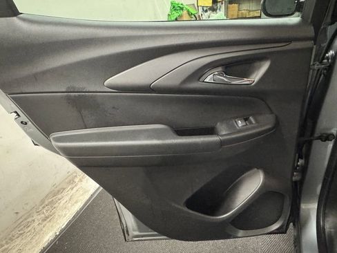 Used 2025 Chevrolet TrailBlazer LT image 16