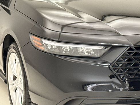 Used 2025 Honda Accord LX image 5