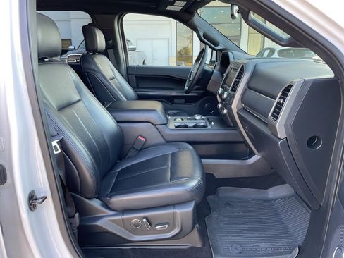 Used 2019 Ford Expedition XLT w/ Equipment Group 202A image 33