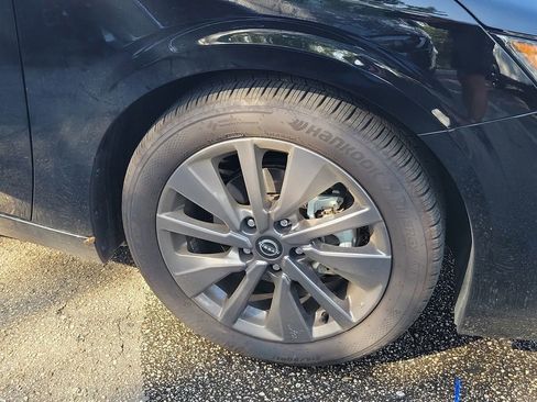 Used 2026 Nissan Sentra SL w/ Floor Mat Package FWD image 9