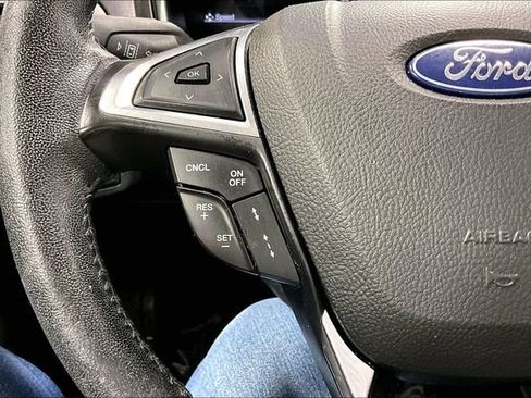 Used 2020 Ford Fusion SEL FWD image 12
