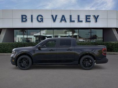 New 2026 Ford Maverick Lariat w/ Black Appearance Package