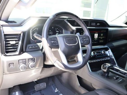 Used 2023 GMC Sierra 1500 Denali w/ Technology Package AWD/4WD image 12