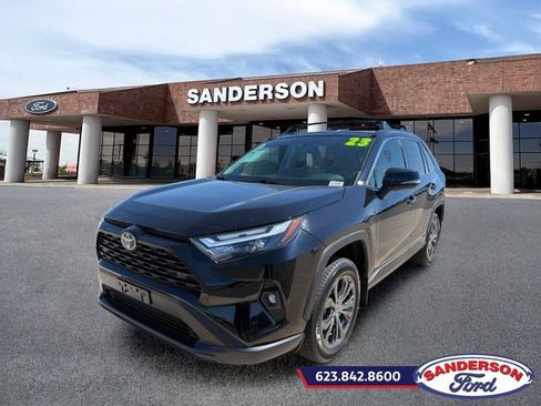 Used 2023 Toyota RAV4 XLE Premium AWD/4WD image 7