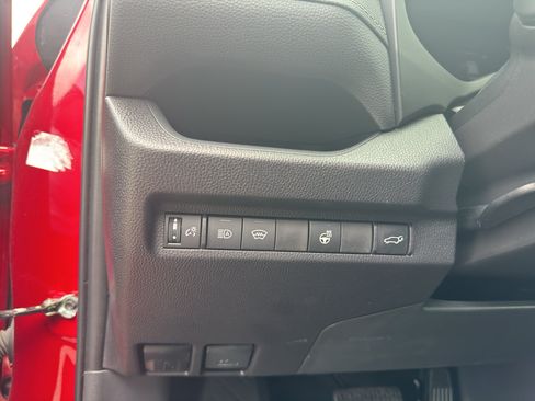 Used 2025 Toyota RAV4 XLE Premium w/ Weather Package FWD image 29