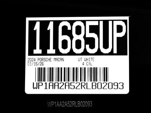 Certified 2024 Porsche Macan image 29