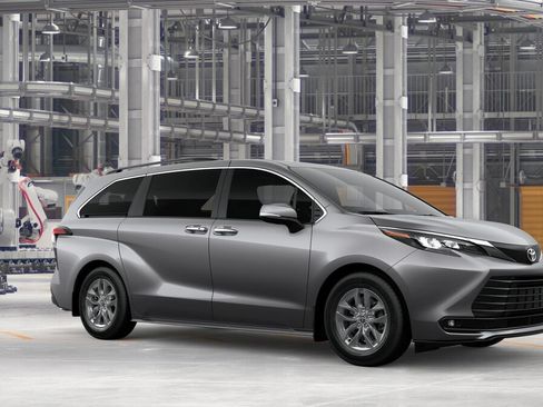 New 2026 Toyota Sienna XLE AWD/4WD image 14