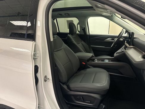 New 2026 Ford Explorer Active w/ Active Comfort Package AWD/4WD image 40
