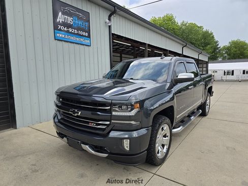 Used 2017 Chevrolet Silverado 1500 LTZ Z71 w/ LTZ Plus Package AWD/4WD image 20