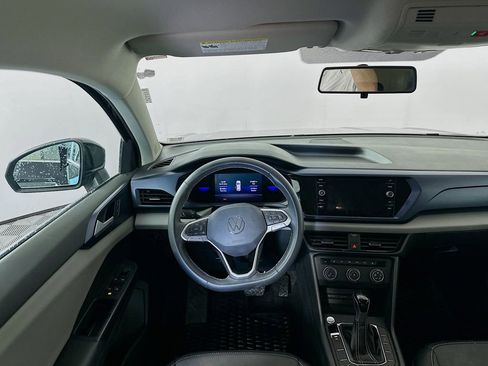 Used 2022 Volkswagen Taos SE image 21