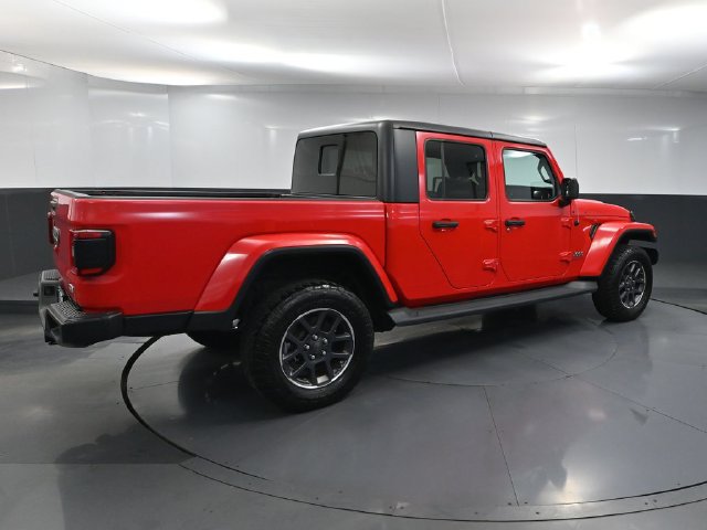 Used 2020 Jeep Gladiator Overland w/ Uconnect 4C Nav & Sound Group AWD/4WD image 3