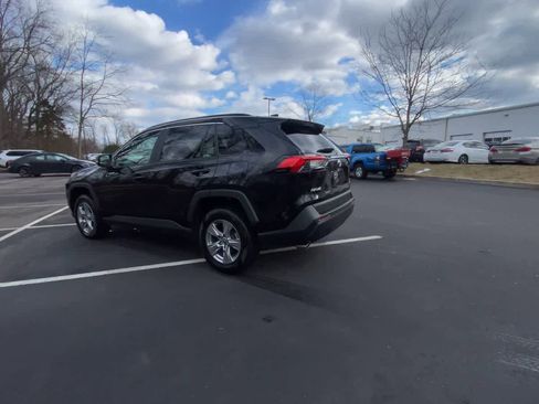 Used 2023 Toyota RAV4 XLE image 12