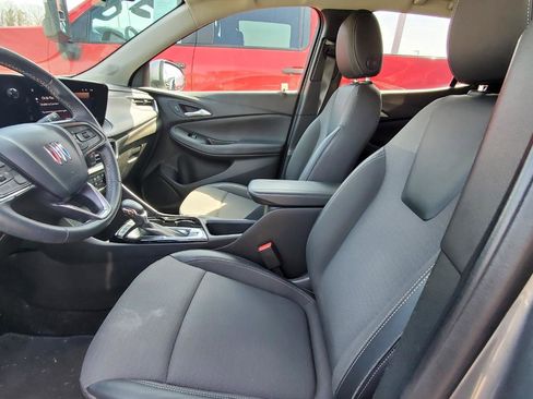 Used 2024 Buick Encore GX Preferred image 3