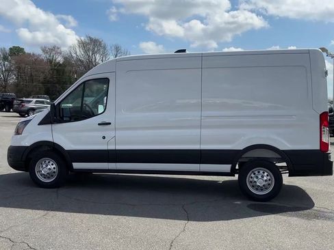New 2026 Ford Transit 250 148 Medium Roof w/ Load Area Protection Package RWD image 5