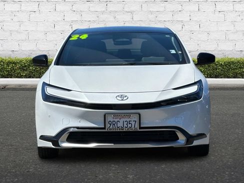 Used 2024 Toyota Prius Prime Premium w/ Advanced Technology Package FWD image 9
