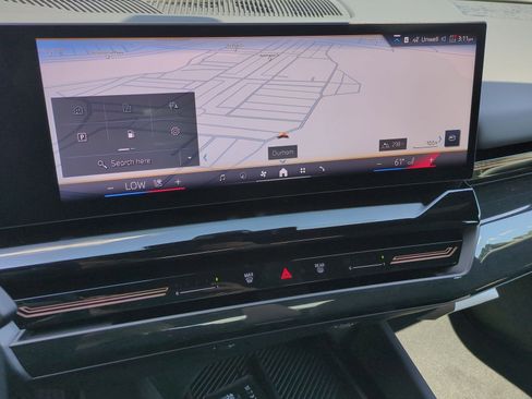 Certified 2026 BMW 530i w/ Premium Package image 22