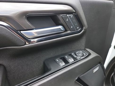 Used 2024 GMC Sierra 2500 AT4 AWD/4WD image 23