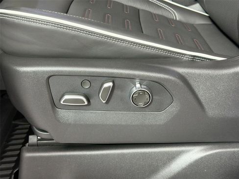 Used 2026 GMC Sierra 1500 AT4X AWD/4WD image 19