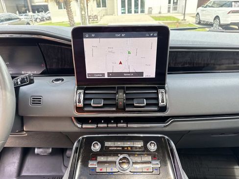 Certified 2020 Lincoln Navigator Reserve w/ Luxury Package RWD image 26