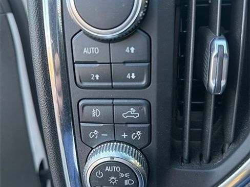 Used 2021 GMC Sierra 1500 Denali image 10