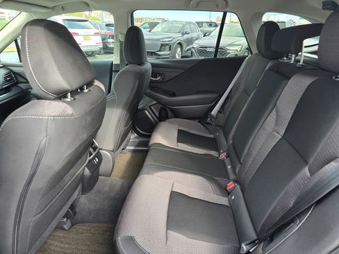 Used 2025 Subaru Outback Premium image 13
