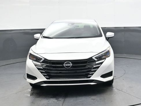 Certified 2025 Nissan Versa SV w/ Trunk Package image 10