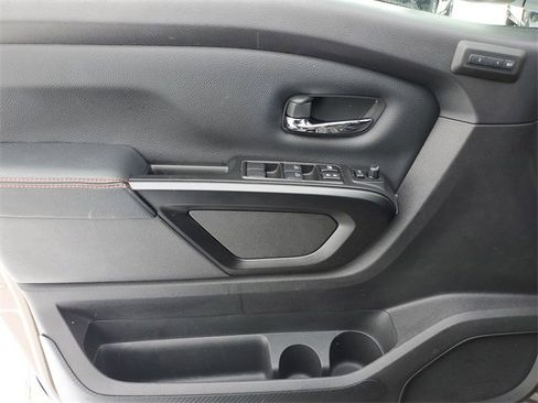 Used 2024 Nissan Titan PRO-4X w/ Pro-4x Convenience Package image 16