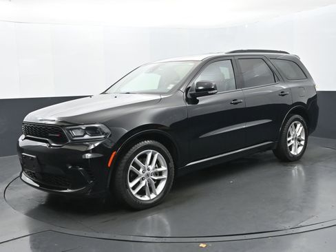 Used 2024 Dodge Durango GT image 1