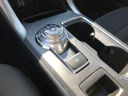 Used 2020 Ford Fusion SE AWD/4WD image 7
