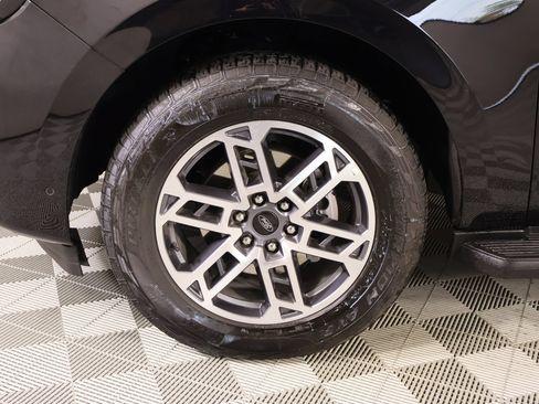 Used 2025 Ford Expedition Active AWD/4WD image 20