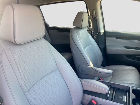 Used 2024 Honda Odyssey Elite image 30