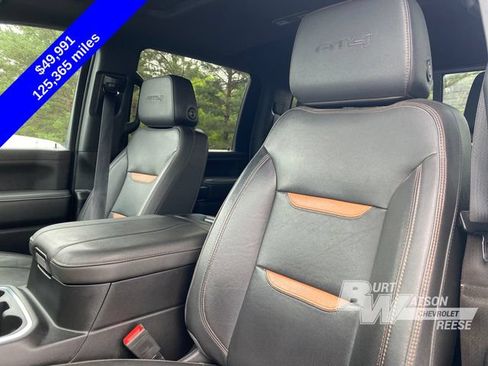 Used 2023 GMC Sierra 2500 AT4 w/ AT4 Premium Plus Package AWD/4WD image 9