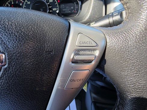 Used 2016 Nissan Versa Note SV image 36