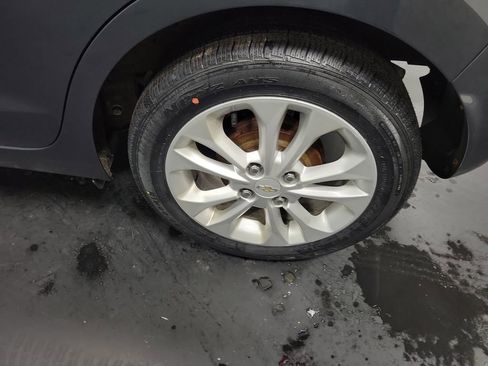 Used 2021 Chevrolet Spark LT image 10