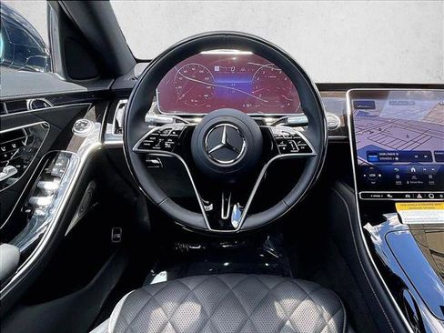 New 2026 Mercedes-Benz S 580 4MATIC Sedan image 18