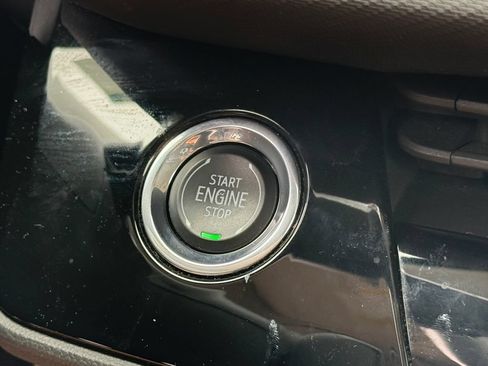Used 2024 Buick Envision Preferred AWD/4WD image 33