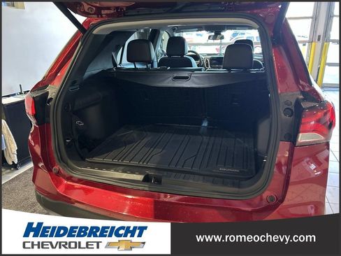 Used 2024 Chevrolet Equinox Premier image 15