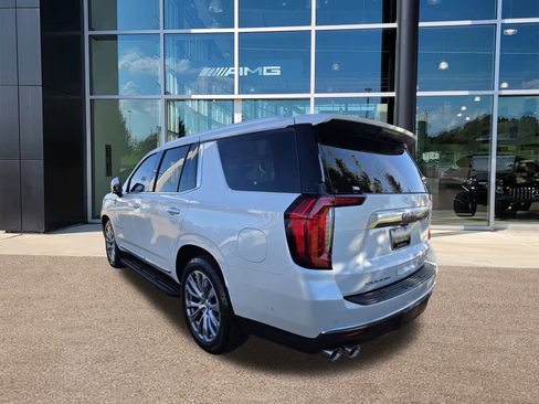 Used 2023 GMC Yukon Denali w/ Advanced Technology Package image 8