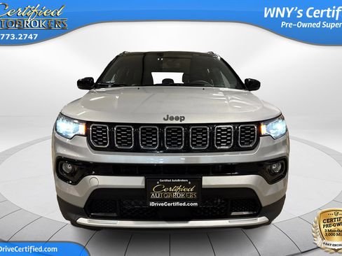 Used 2025 Jeep Compass Limited image 2