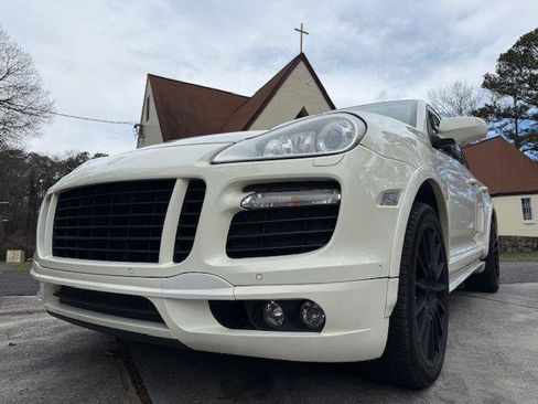 Used 2008 Porsche Cayenne GTS image 14