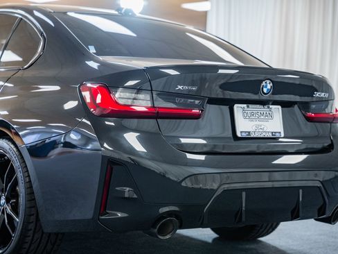 Used 2023 BMW 330i xDrive Sedan w/ M Sport Package image 6